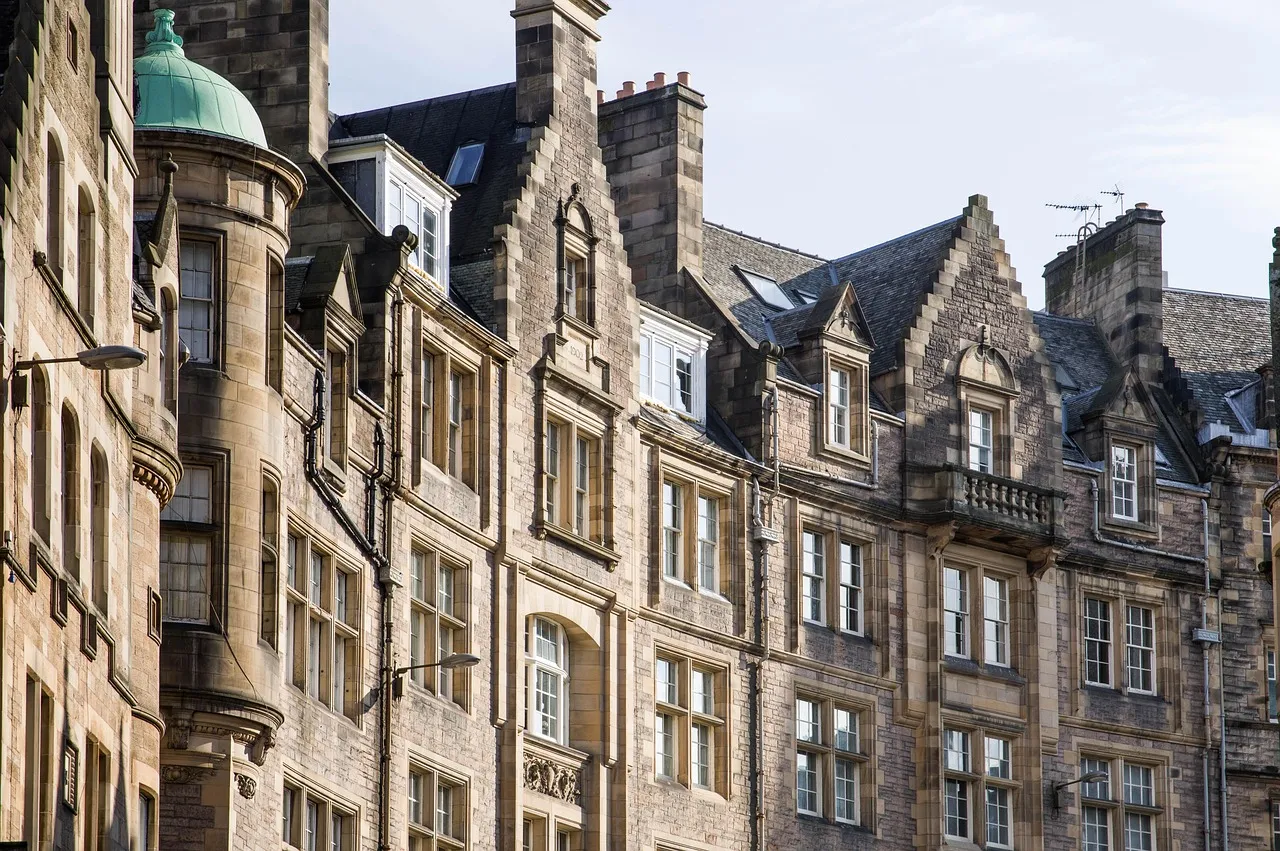 Your August 'Coolcation': 7 Days in Scotland (Edinburgh & Skye)